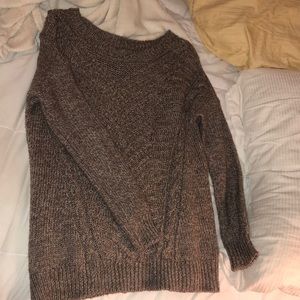 Long sleeved sweater